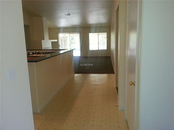 3rd image of 10059 Princess Cut St #0