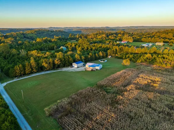 206 Bradley Ln, West Union, OH 45693