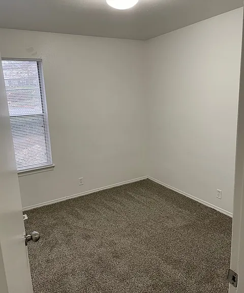 Mulberry Park Apartments — Photo 37
