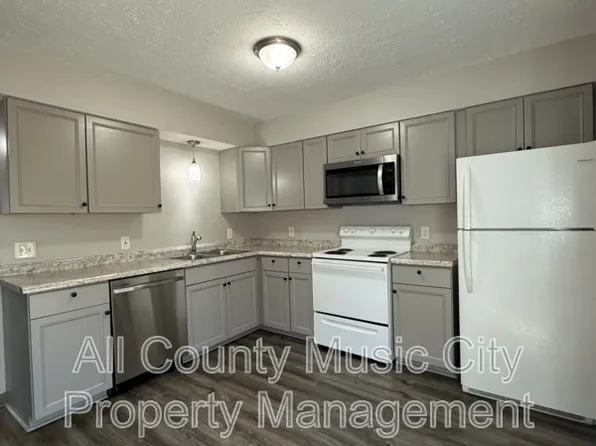 3120 Creekwood Dr, Nashville, TN 37207