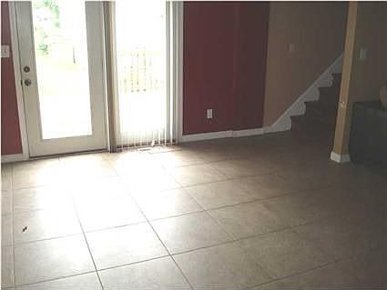 5th image of 1323 S Parker Dr