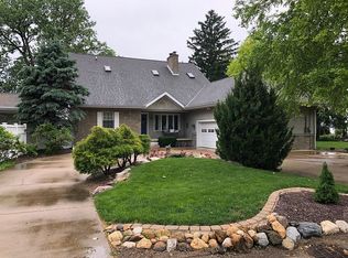 1193 Sunset Dr, East Peoria, IL