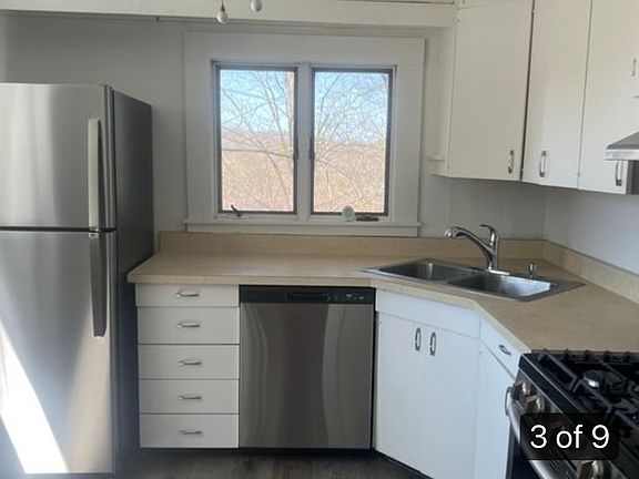 3rd image of 821 Sherman Ave APT 1