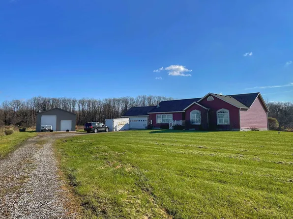 108 Pine River Rd, Smiths Creek, MI 48074