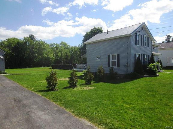 3rd image of 128 Leray St