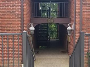 5557 Baronridge Dr APT 1, Saint Louis, MO 63129