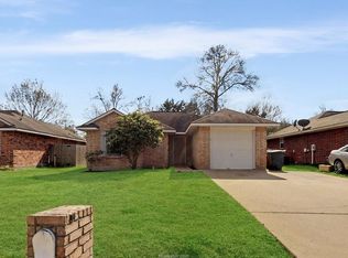 1613 Una Ave, Bryan, TX 77803