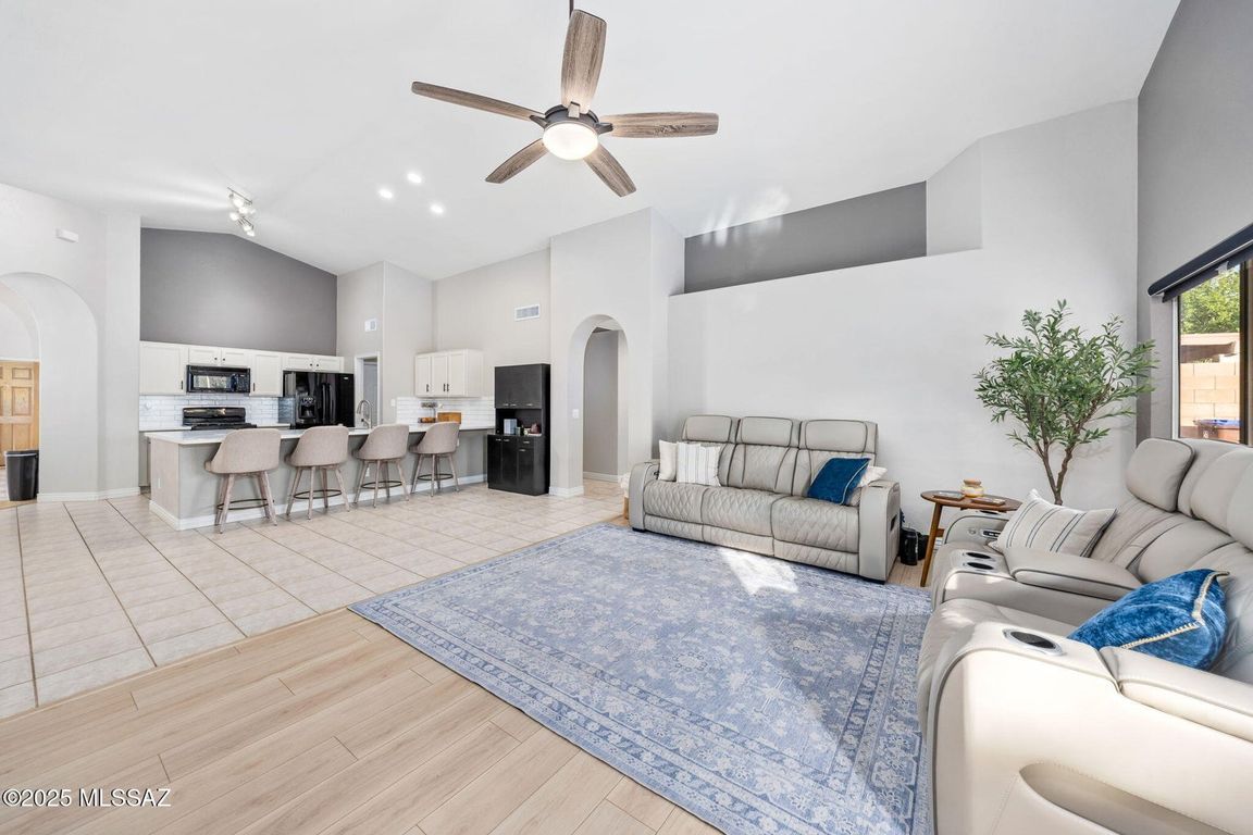 next background image