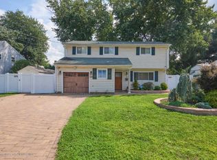 31 Hemlock St, Hazlet, NJ 07730