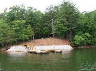 1557 Black Forest Dr, Marion, NC 28752