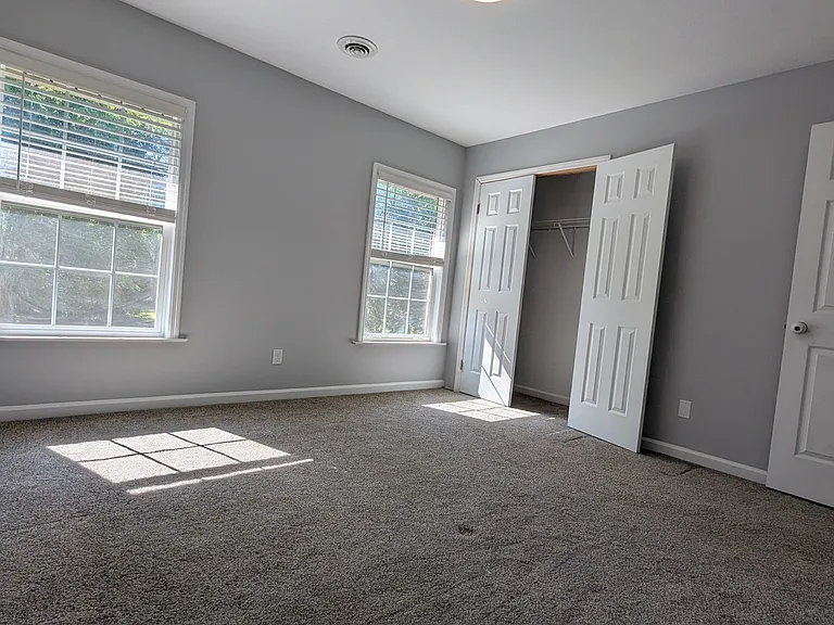 1130 Twin Hill Ln — Photo 23
