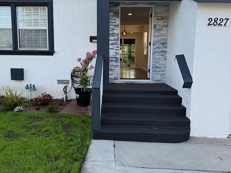 2827 Pinckard Ave — Photo 3