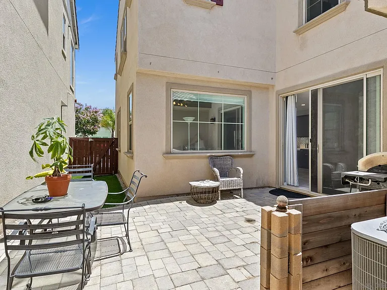 2028 Avenida Andanza — Photo 15