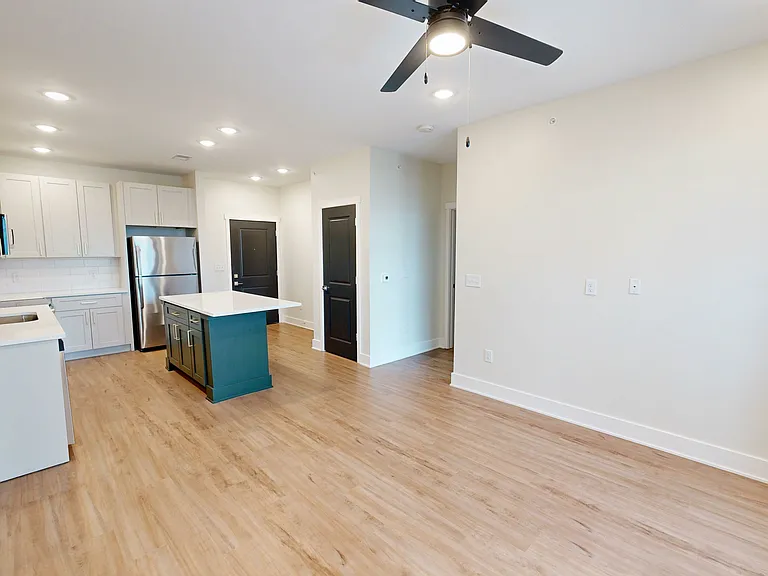 Factory 52 Apartments — Photo 108