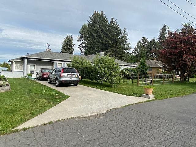 Front view from S. Hayes St
