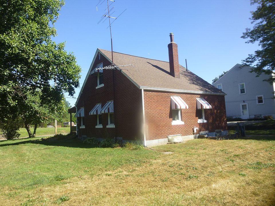 2nd image of 521 Genoa Ave NW