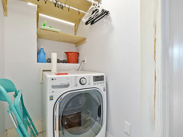 126 Madison St #3 — Photo 3
