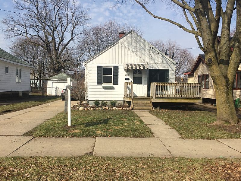 1st image of 1251 Diamond Ave NE