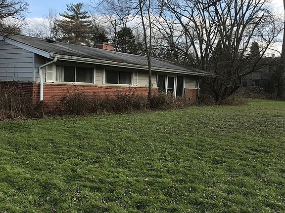 2nd image of 1070 Winwood Dr