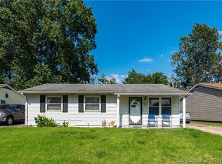 1126 Cedarview Dr, Jeffersonville, IN 47130