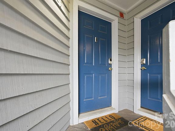 3rd image of 509 Graham St #3F