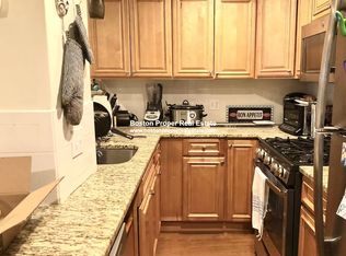 403 Commonwealth Ave #901, Boston, MA 02215