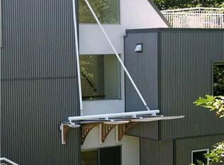 2831 NW 91st St, Seattle, WA 98117