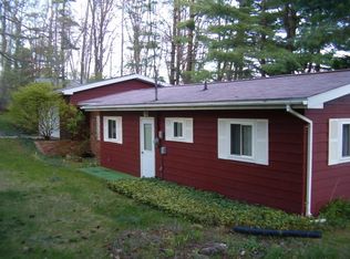 7721 Peninsula Dr, Farwell, MI 48622