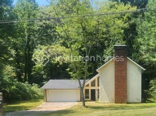 631 Bruce Way SW, Lilburn, GA 30047