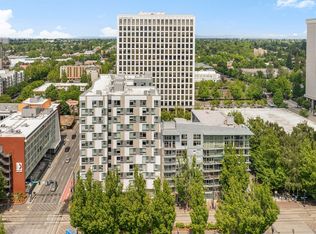 533 NE Holladay St APT 805, Portland, OR 97232