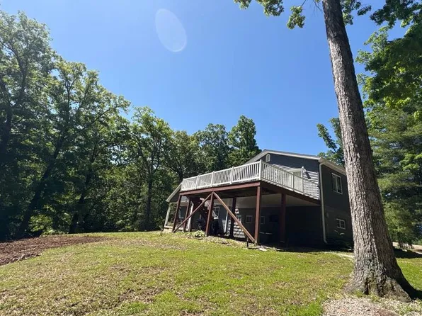 151 Dam Dr, Perryville, MO 63775