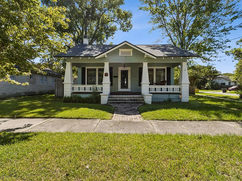 1304 Belvedere Ave