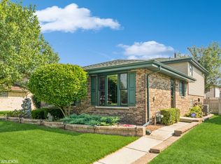 8455 162nd St, Tinley Park, IL 60487