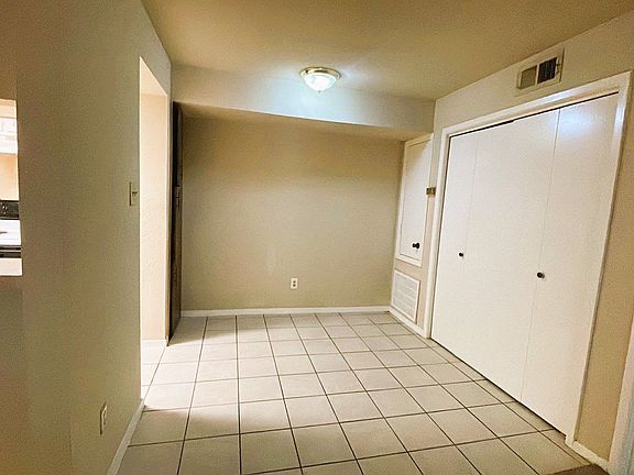 4th image of 7200 Clarewood Dr APT 1805
