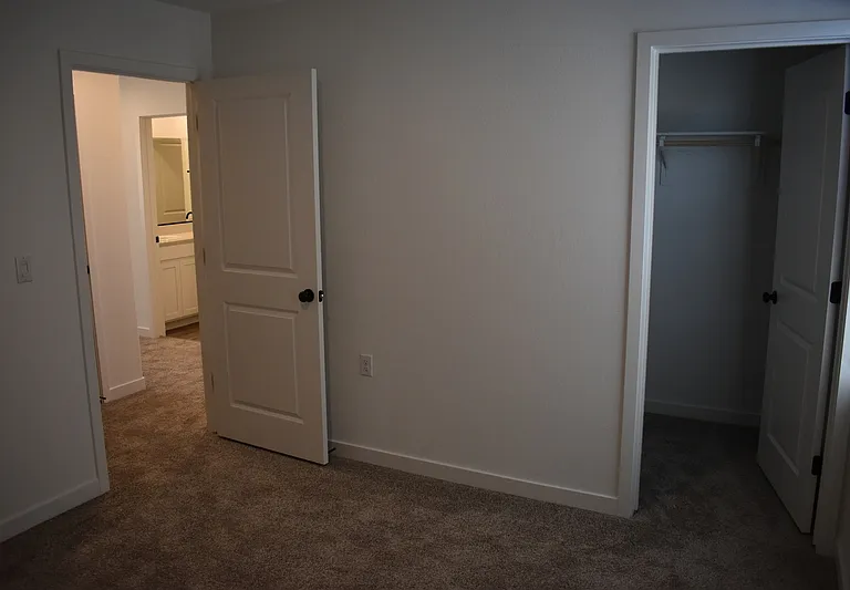 4123 Scarlet Ct — Photo 37