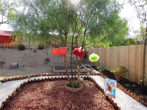 4th image of 10940 Shady Glade Rd