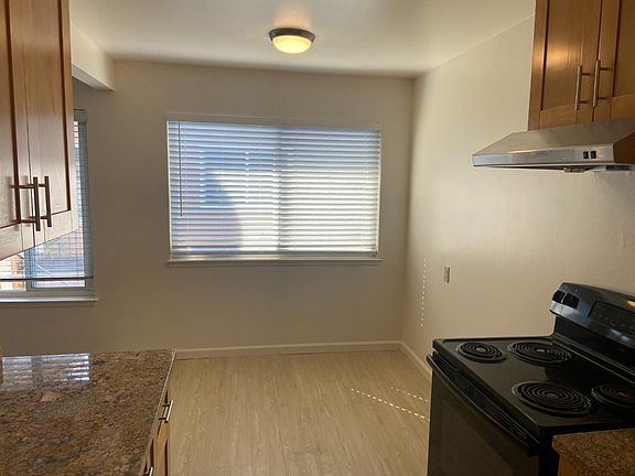 5th image of 124 Santa Lucia Ave #6