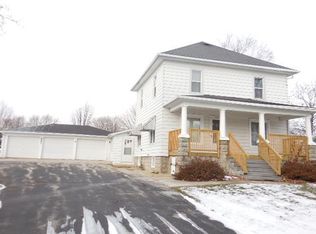 621 S Bridge St, Markesan, WI 53946
