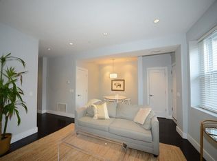 423 W Armitage Ave #1, Chicago, IL 60614