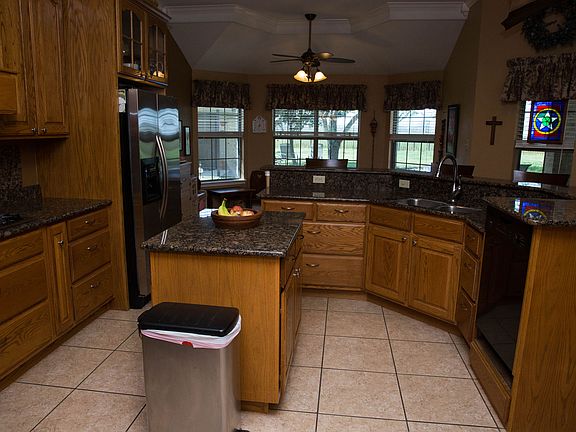 Kitchen looking toward back