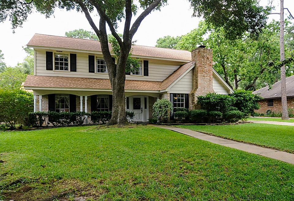 1st image of 10714 Idlebrook Dr