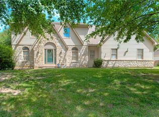 602 W 115th Ter, Kansas City, MO 64114