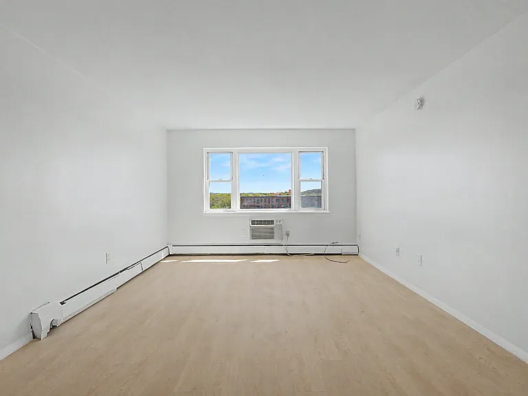 21 C07spring St #C07 — Photo 15