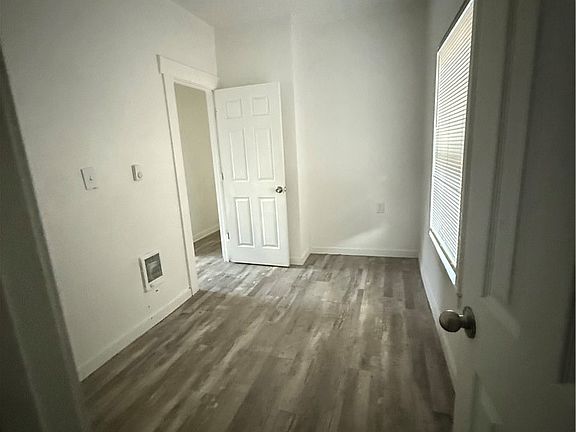 5th image of 1382 W 91st St