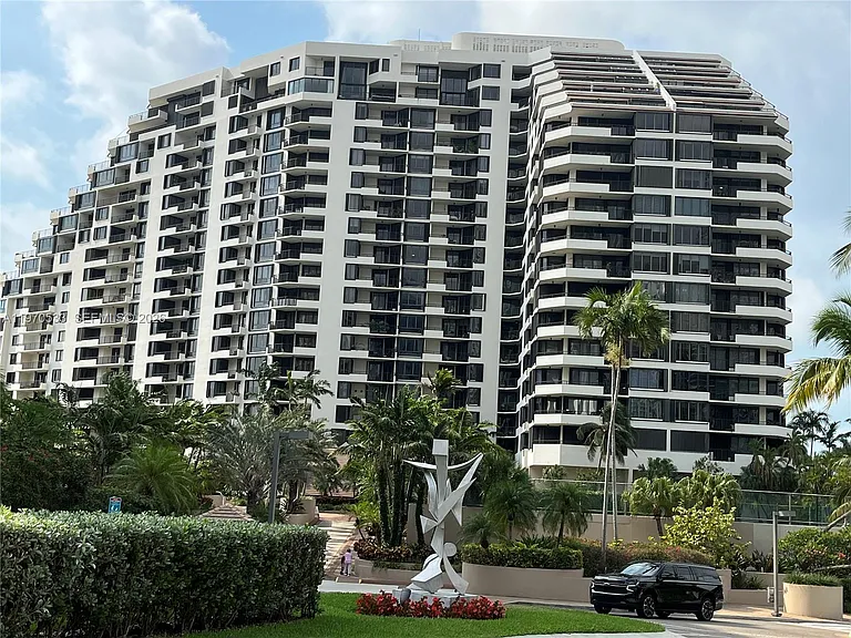 520 Brickell Key Dr #A610 — Photo 6
