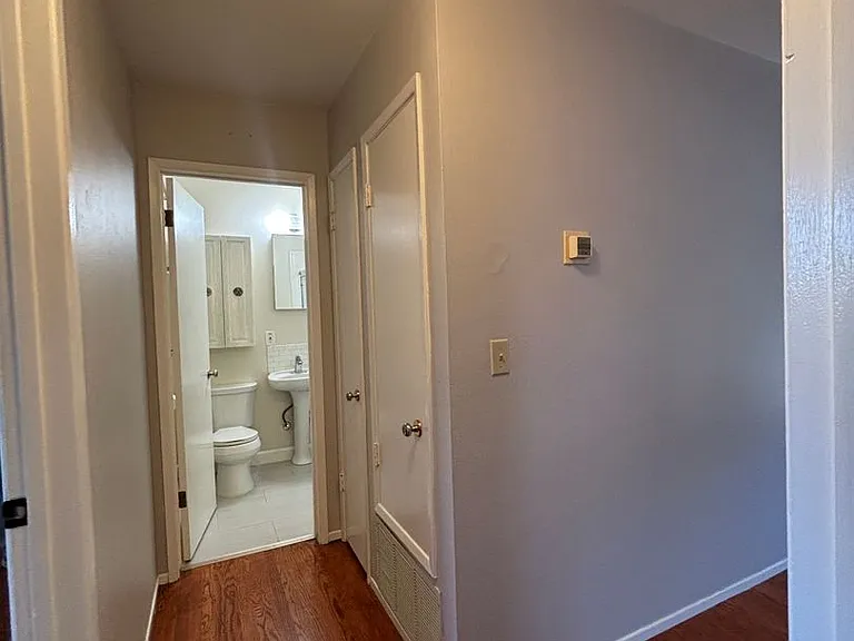 4139-4141 Olga Dr — Photo 9
