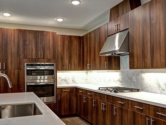 Reflect Kitchen
