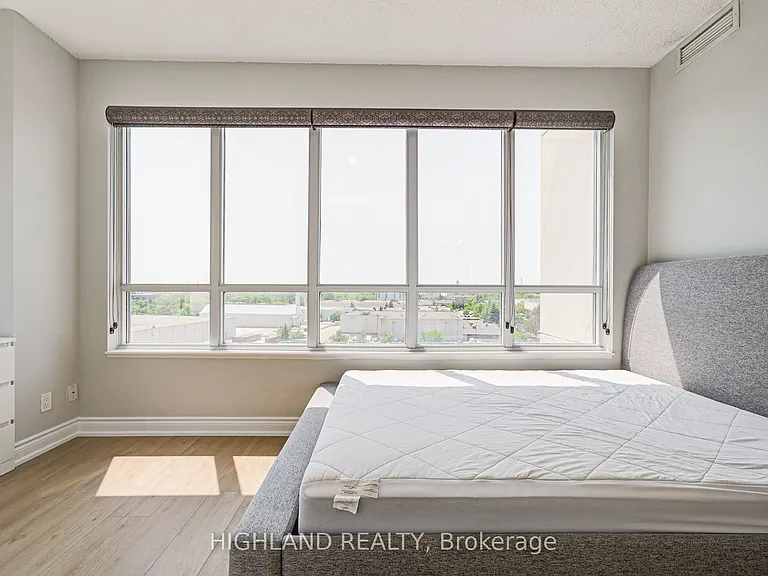 89 S Town Centre Blvd #805 — Photo 21
