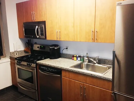 Rented by City Connections Realty | media 12