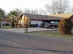 1st image of 1107 Pecan Dr